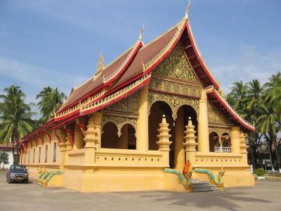 Wat Ong Teu (Temple of the Heavy Buddha)