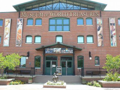 Museum of World Treasures, Wichita