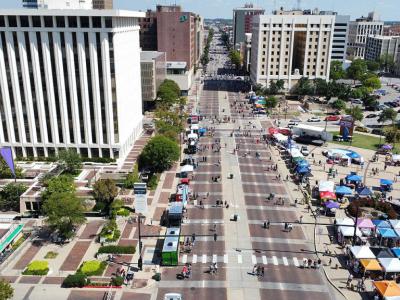 Douglas Avenue, Wichita