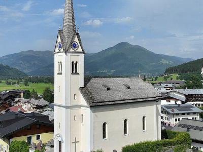 St. Margaretha Pfarrkirche (St. Margaret Parish Church)