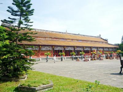 Thế Tổ Miếu (Temple of the Generations), Hue
