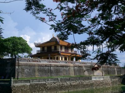 Lầu Tứ Phương Vô Sự (Tu Phuong Vo Su Floor), Hue