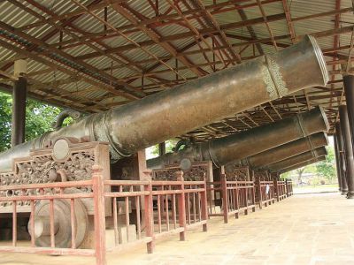 Cửu Vị Thần Công (Nine Holy Cannons of Nguyen Dynasty), Hue