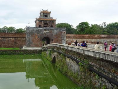 Cửa Thể Nhân (Ngan Gate), Hue