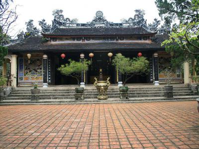 Tu Hieu Pagoda, Hue