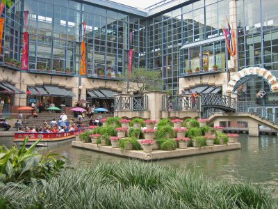 Dave & Buster's second San Antonio location opens at Rivercenter