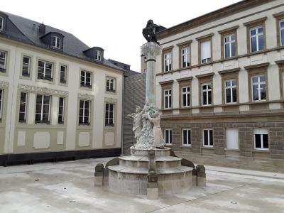 Dicks-Lentz monument, Luxembourg