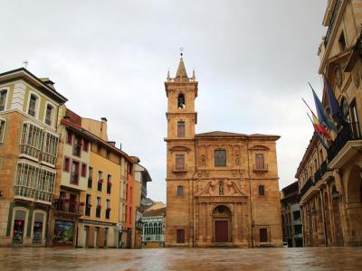 Iglesia de San Isidoro (San Isidoro Church), Oviedo