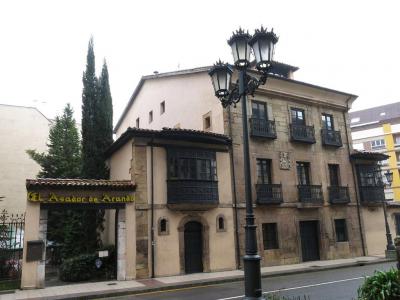 Casa de los Campomanes, Oviedo