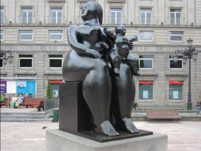La Maternidad (The Motherhood), Oviedo