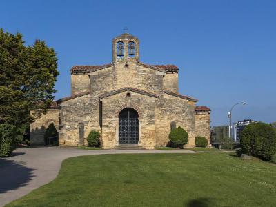 San Julián de los Prados Church, Oviedo