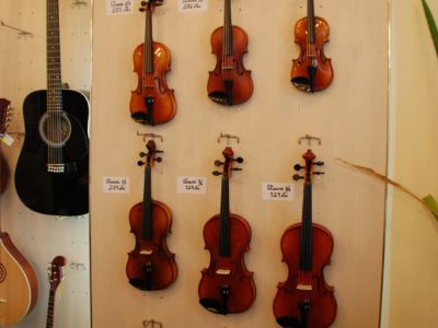Rapsodia Musical Instruments Shop, Bucharest