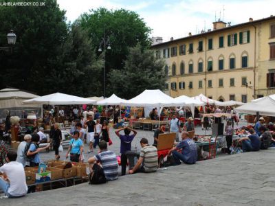 Mercato di Santo Spirito (Santo Spirito Vintage Market), Florence