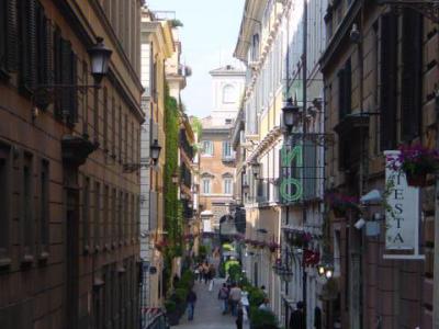 Via Borgognona (Borgognona Street), Rome