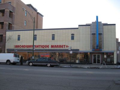 Broadway Antique Market, Chicago