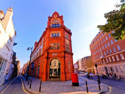 Grays Antique Market, London