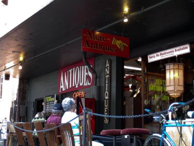Seattle Antiques Market, Seattle