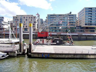 Harrys Hamburger Hafenbasar (Harry's Hamburger Harbor Bazaar), Hamburg