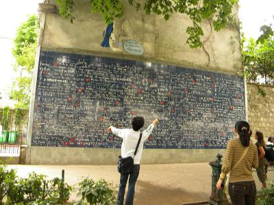 Le Mur des Je t'aime (Wall of Love), Paris