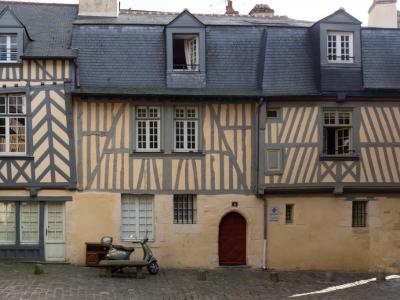 Rue de la Psalette (Psalette Street)