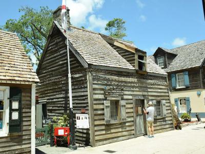 Oldest Wooden Schoolhouse