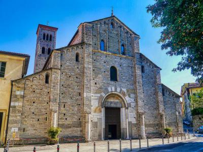 Basilica di Sant'Abbondio (Basilica of Saint Abbondio), Como