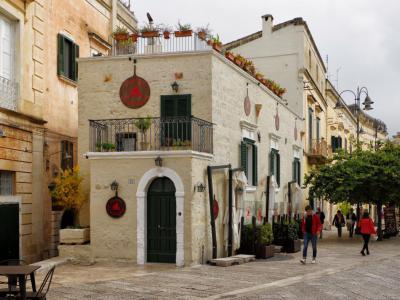 Via Ridola (Ridola Street)