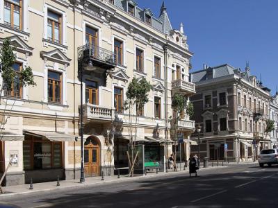 David Agmashenebeli Avenue, Tbilisi