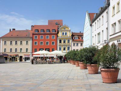 Neupfarrplatz (New Parish Square), Regensburg
