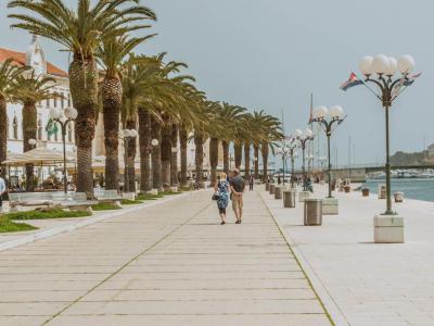 Trogirska Riva (Waterfront Promenade)
