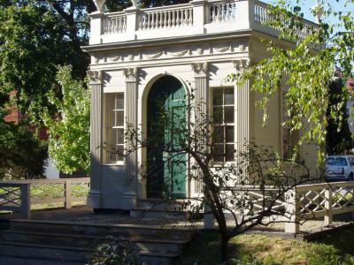 Derby-Beebe Summer House