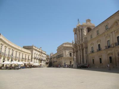 La Piazza Duomo (Cathedral Square)