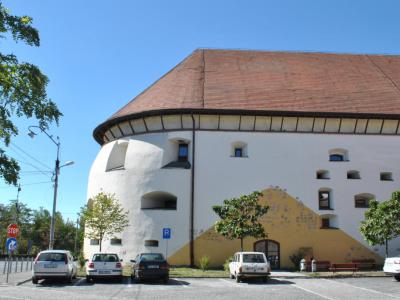 Turnul Gros (The Thick Tower)