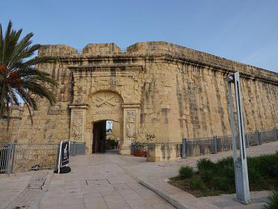 Couvre Porte (Covered Gate)
