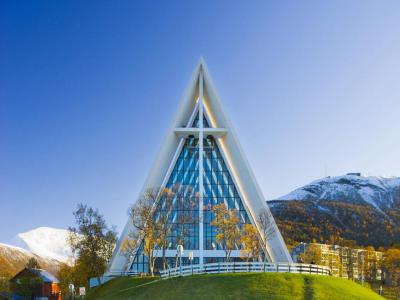 Ishavskatedralen (Arctic Cathedral), Tromso