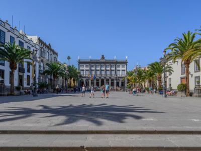 Plaza Mayor de Santa Ana (Main Square of Santa Ana)