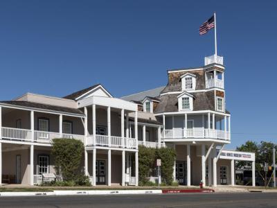 Admiral Nimitz Gallery