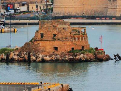 Molo del Lazzaretto (Lazzaretto Pier)
