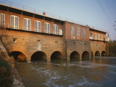 Columbia Canal and Riverfront Park, Columbia