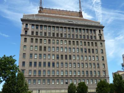 San Joaquin Light and Power Corporation Building