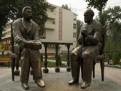 Monument to Sadriddin Aini and Maxim Gorky