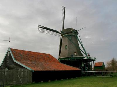 De Bonte Hen (The Motley Hen), Zaandam