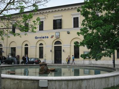 Stazione di Orvieto (Orvieto Railway Station), Orvieto
