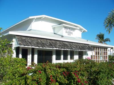 Olde Naples Building