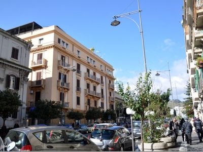 Via Giuseppe Garibaldi (Giuseppe Garibaldi Avenue)