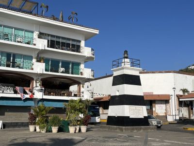Faro de Malecon (Boardwalk Lighthouse)