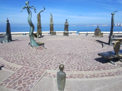 Rotonda del Mar (Rotunda by the Sea)