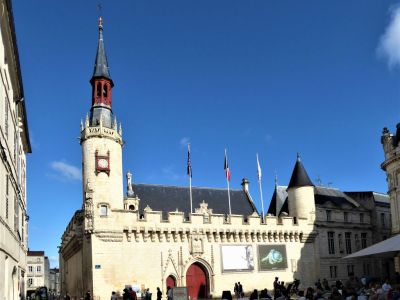Hotel de Ville (Town Hall)