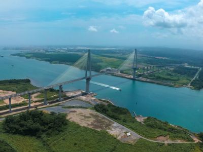 Puente Atlántico (Atlantic Bridge), Colon