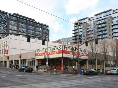 Powell's City of Books, Portland